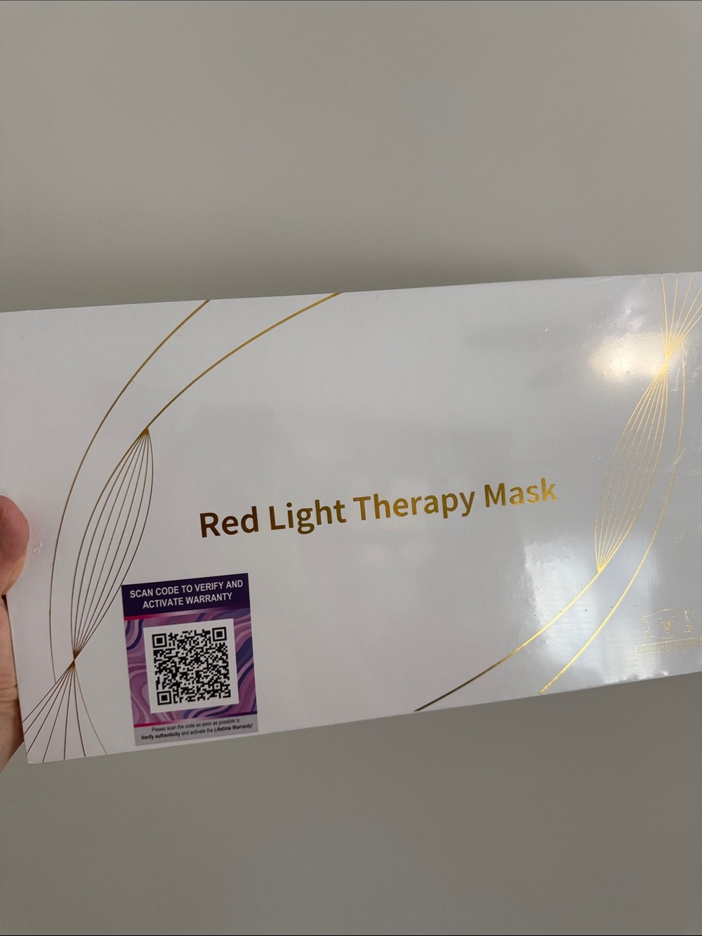 Red Light Therapy Mask - White & Gold Packaging